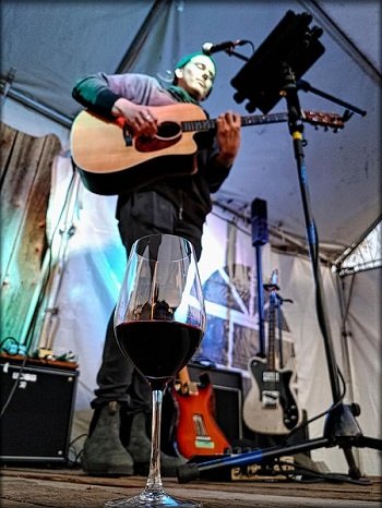 Music of Karlo Estates Winery