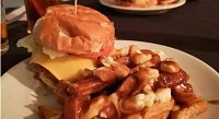 Coach's Pub Cheeseburger