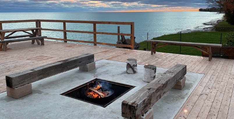 The Lakeside Motel is one of the best resorts in Prince Edward County