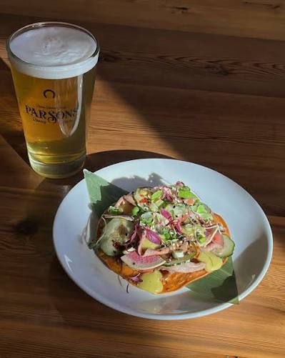 Craft Beer and Food? A Local’s Guide to Breweries With a Great Menu