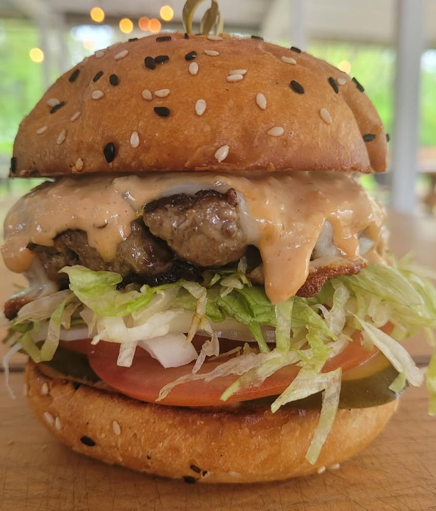 Hamburger at Sand and Pearl
