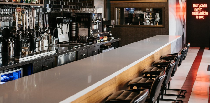 The Vic Café